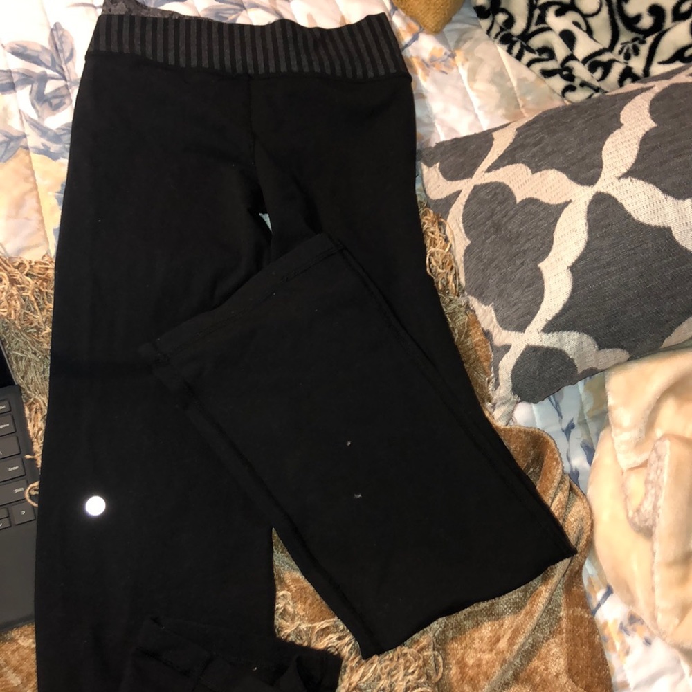 Lululemon yoga pants
